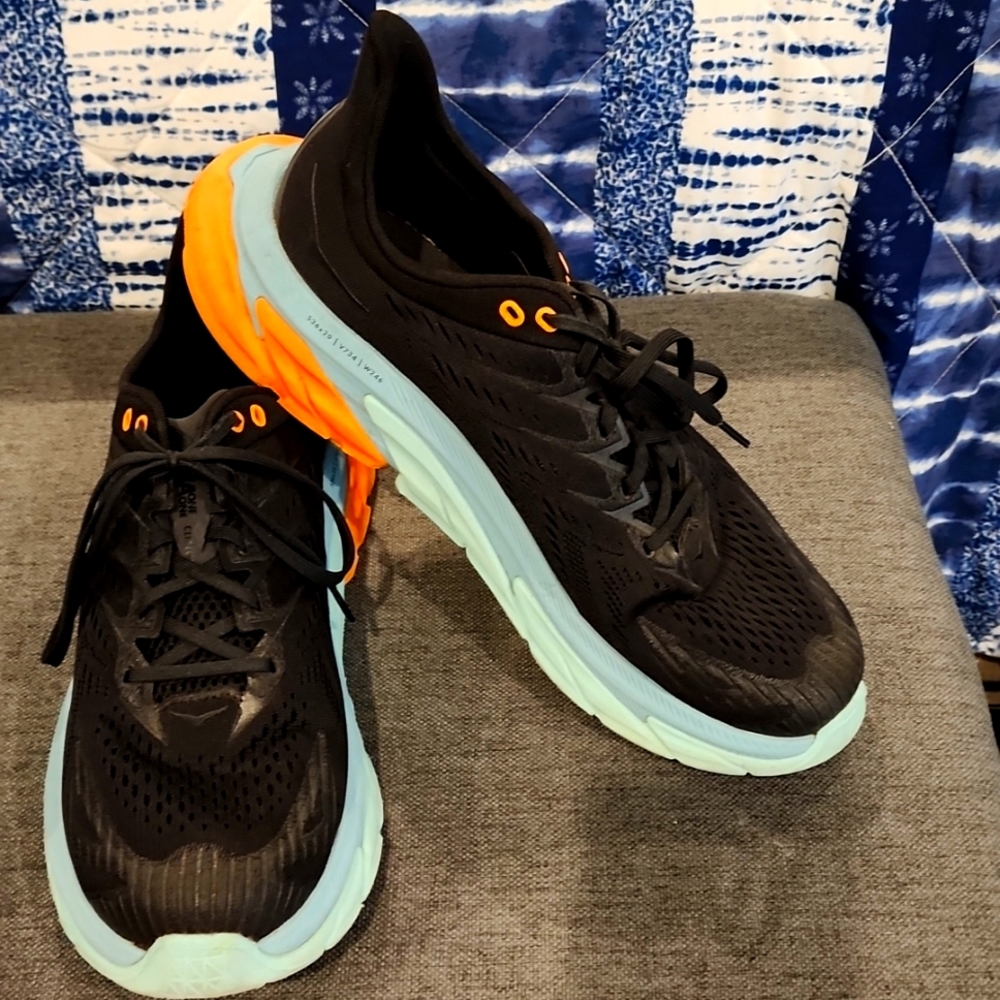 Hoka Clifton Edge
